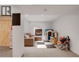 26 TELFER Court - 34