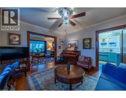 72 CRESCENT Boulevard - 13
