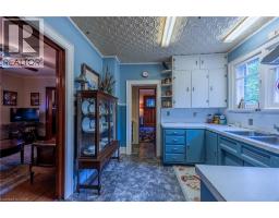 72 CRESCENT Boulevard - 14