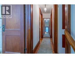 72 CRESCENT Boulevard - 20
