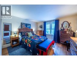 72 CRESCENT Boulevard - 21