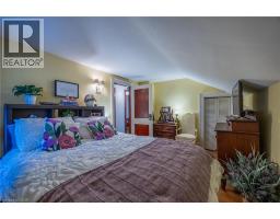 72 CRESCENT Boulevard - 23