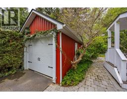 72 CRESCENT Boulevard - 27
