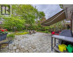 72 CRESCENT Boulevard - 28