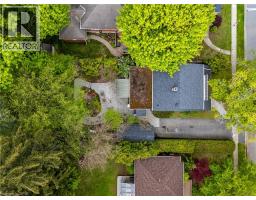 72 CRESCENT Boulevard - 30