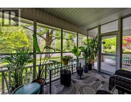 72 CRESCENT Boulevard - 4