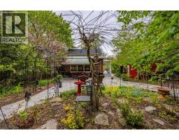 72 CRESCENT Boulevard - 7