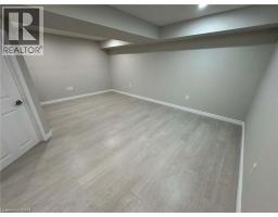 725 PARIS Boulevard - 11
