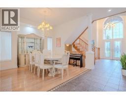 79 MOORLAND Crescent - 8