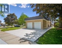 31 GLEN LAKE Crescent - 48