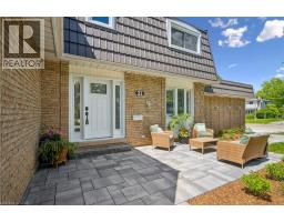 31 GLEN LAKE Crescent - 50