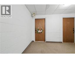 4 AVALON Place UnitNo. 105 - 4