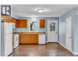 180 UNION Street W - 14
