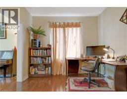 27 GLAZEBROOK Crescent - 11
