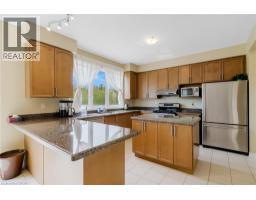 27 GLAZEBROOK Crescent - 15
