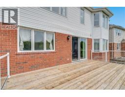 27 GLAZEBROOK Crescent - 19