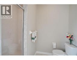 27 GLAZEBROOK Crescent - 29