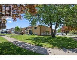 47 OAKHURST Crescent - 3