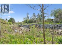 441 HIGHLAND Road E - 30