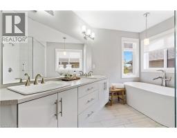 795 AUTUMN WILLOW Drive - 33