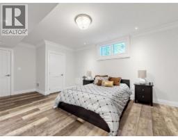 315 WILSON Street W - 35