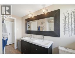 66 PURNELL Drive - 23