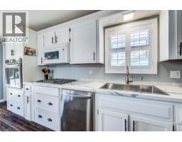11 HEMLOCK CRES Crescent - 15