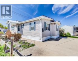 11 HEMLOCK CRES Crescent - 31