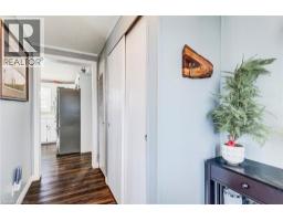 11 HEMLOCK CRES Crescent - 6