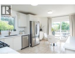 12 KINGSLEY Road - 11
