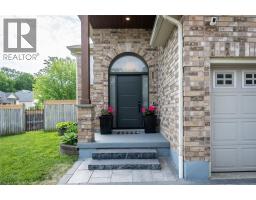 12 KINGSLEY Road - 2