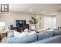 12 KINGSLEY Road - 39