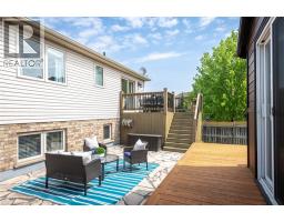 12 KINGSLEY Road - 48