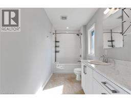 11 EAGLE Hill - 19