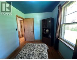 10 CHARLTON Crescent - 34