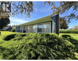 10 CHARLTON Crescent - 7