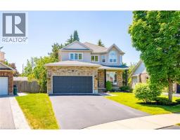 72 BEARDMORE Crescent - 1