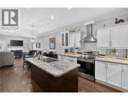 36 BANKS Street - 9