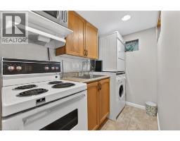 31 LARCHWOOD Drive - 33