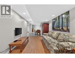 31 LARCHWOOD Drive - 36