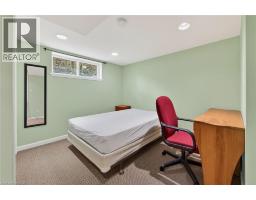 31 LARCHWOOD Drive - 42