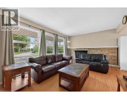 31 LARCHWOOD Drive - 7