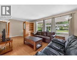 31 LARCHWOOD Drive - 9