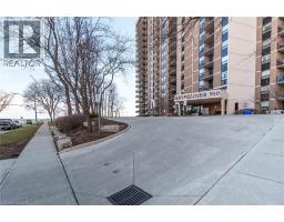 500 GREEN Road UnitNo. 901 - 3