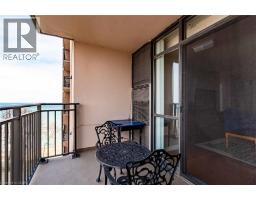 500 GREEN Road UnitNo. 901 - 5