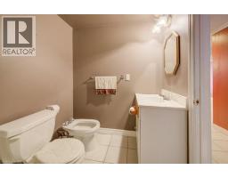70 FROBISHER Court - 42