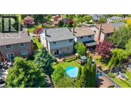7 REMBRANDT Drive - 41