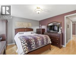 20 RIDGEWAY Crescent - 20
