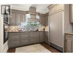 377 HESS Street S - 16