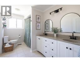 1259 RICHARDS Crescent - 17